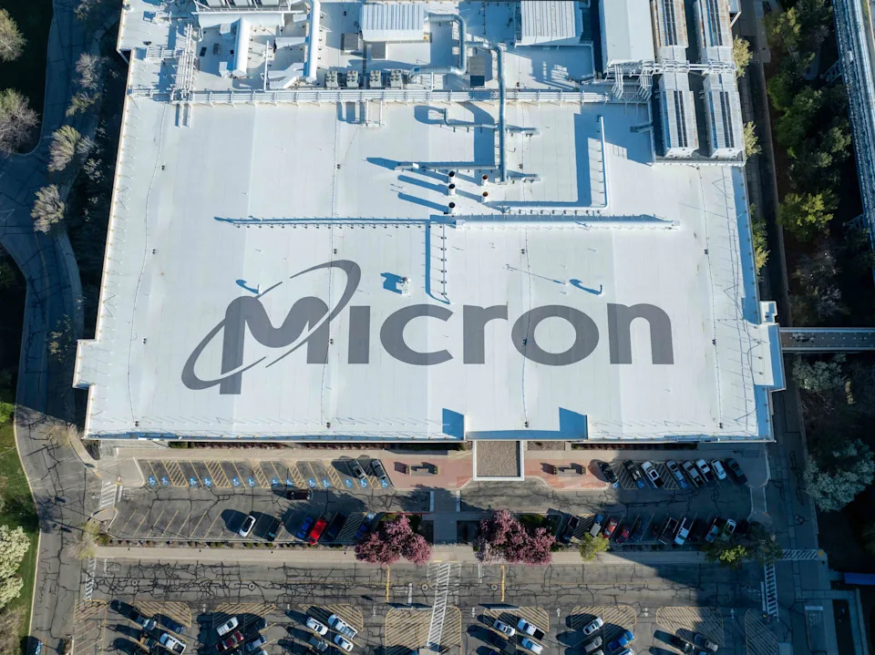 Micron Stock Falls but Analysts Are Bullish Despite Gross Margin 'Fly in the Ointment'