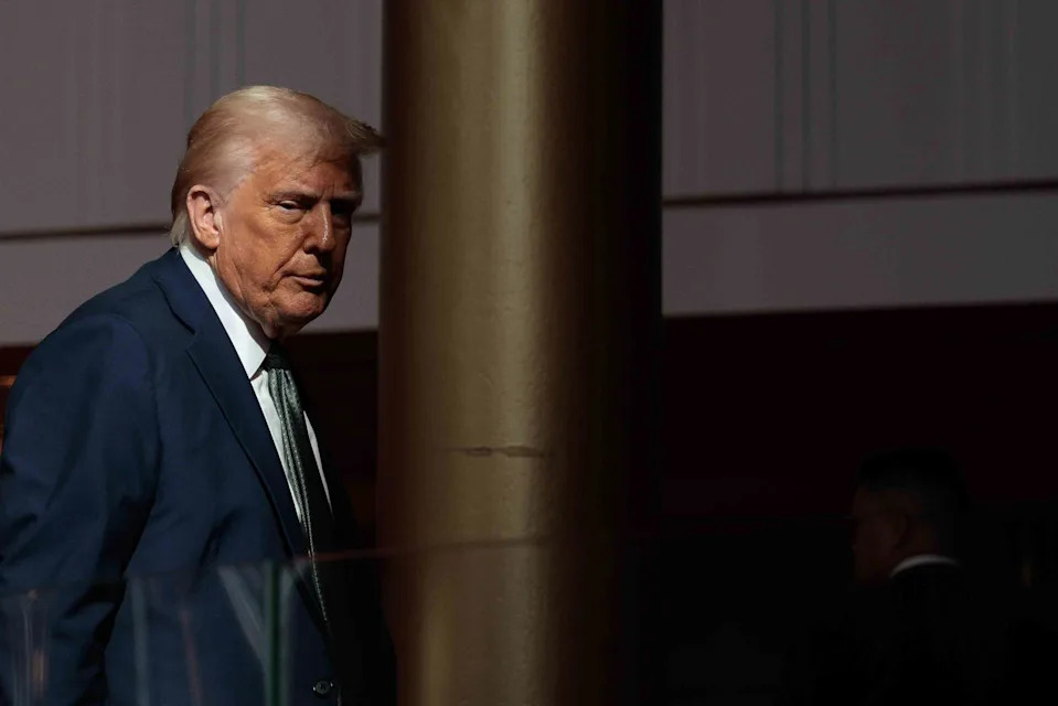 Fed Officials Warn of the Challenge Trump Tariff 'Uncertainty' Poses