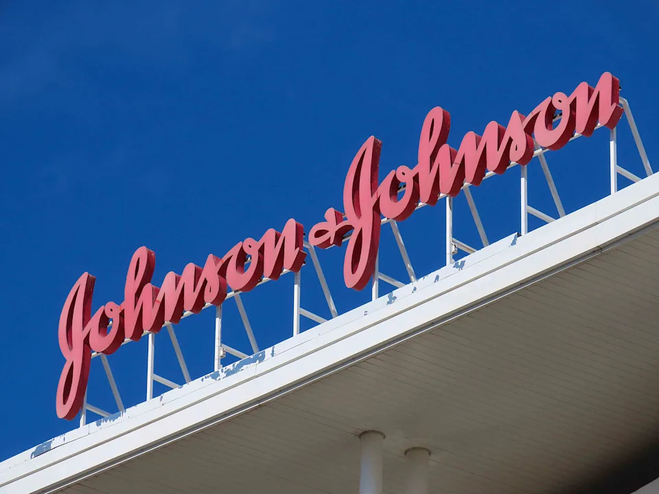 J&J Stock Slumps as Company Fails to Settle Talc Cases