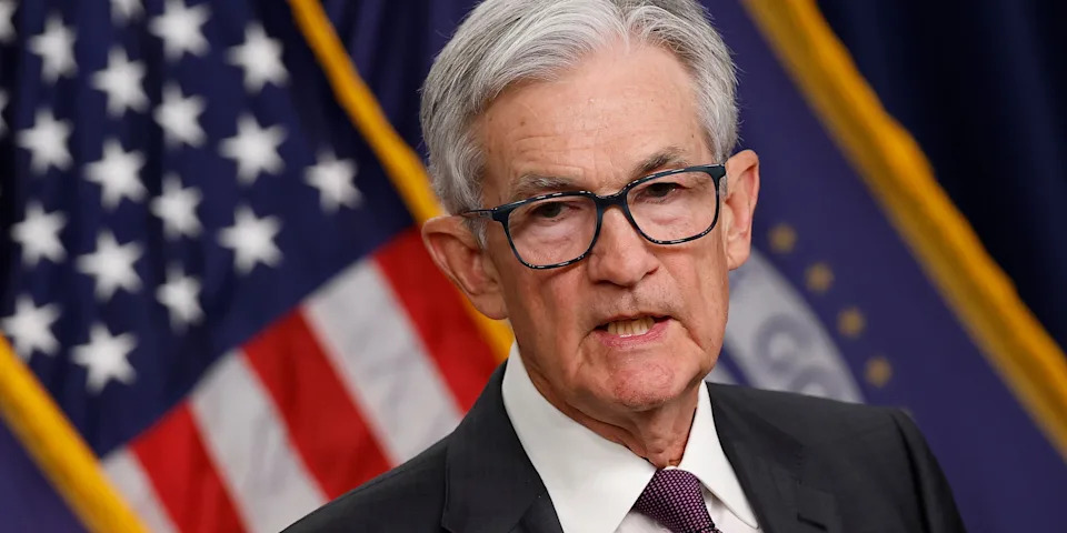 2 things could stop the stock market's free fall. Neither of them looks likely.