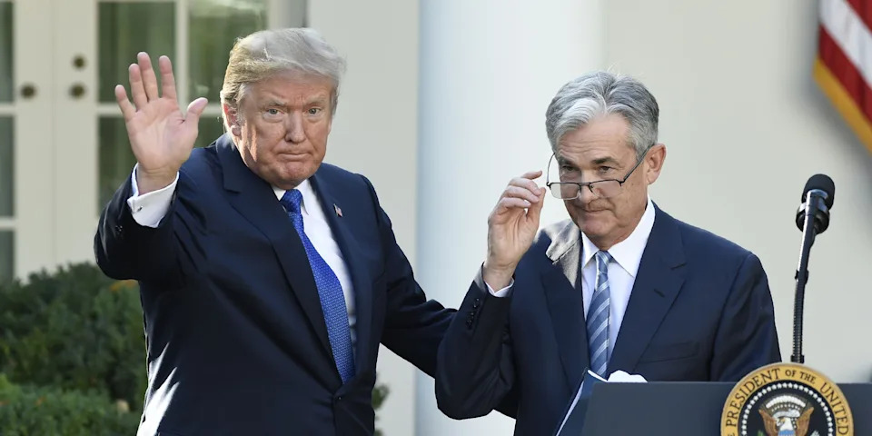 2 things could stop the stock market's free fall. Neither of them looks likely.