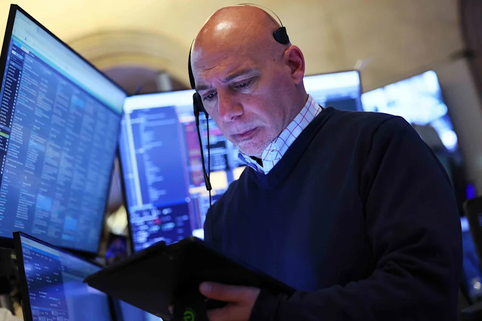 S&P 500 Gains and Losses Today: Homebuilder Stocks Fall as Pricing Pressure Lingers