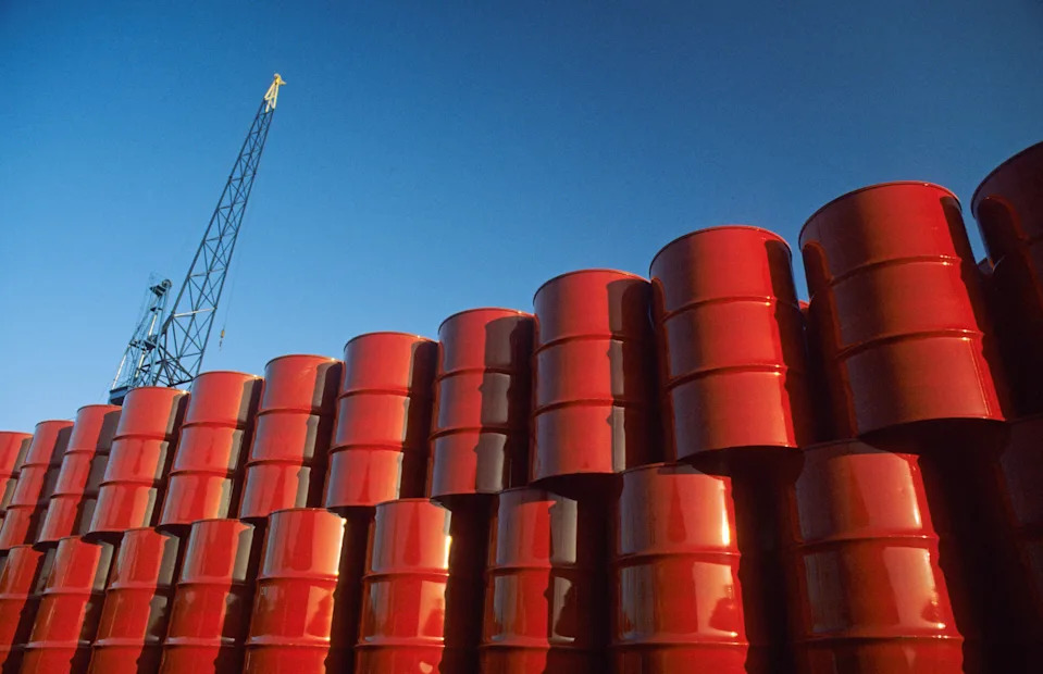 Goldman Sachs warns that oil could crash under $40 in an 'extreme' scenario