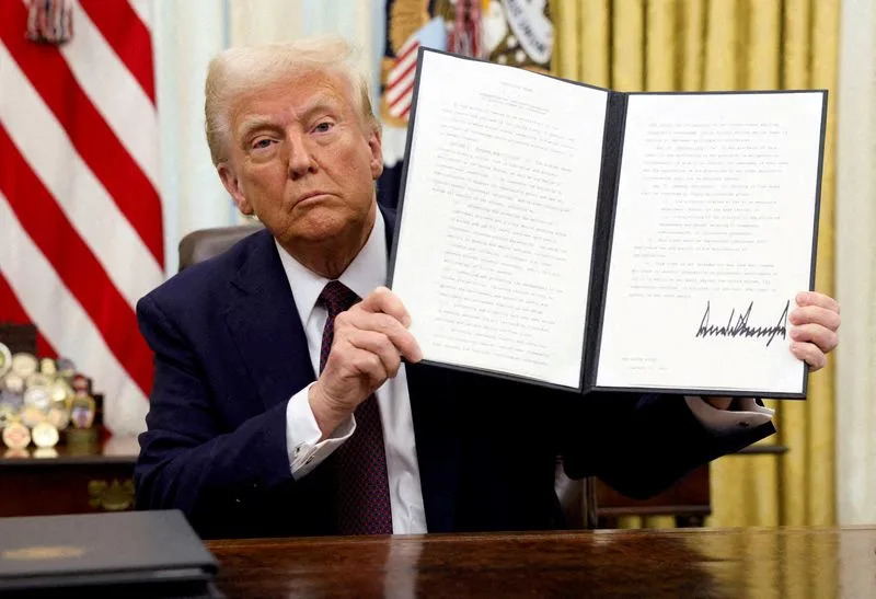 Trump signs bill to nullify expanded IRS crypto broker rule